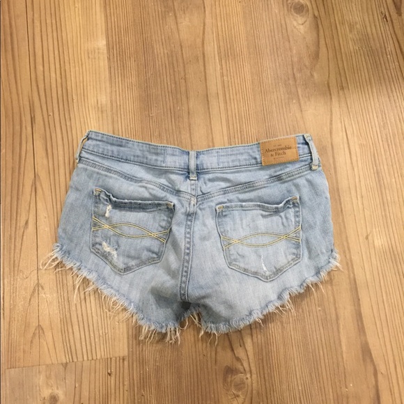 A&F Jean Shorts - Picture 2 of 3